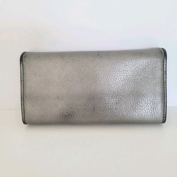See By Chloe Geniue Pebble Leather Long Wallet Metalic Silver Envelope Designer - Picture 2 of 10